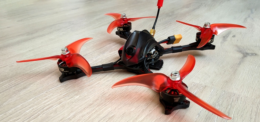 Emax Hawk Sport - 5 colos verseny drón teszt